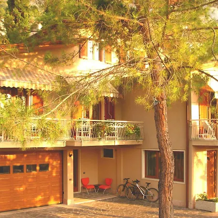 Hotel apartamentowy Le Palme 4*